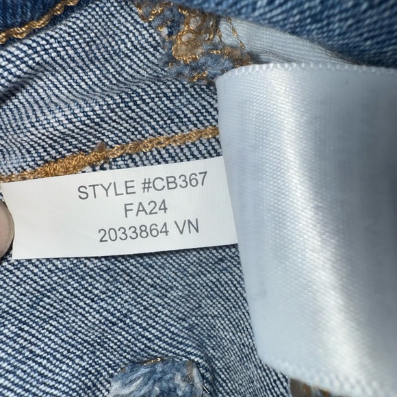 J.Crew Mid-Rise Flare Crop Jeans 24P | Re-Imagined Fair Trade - Picture 6 of 6